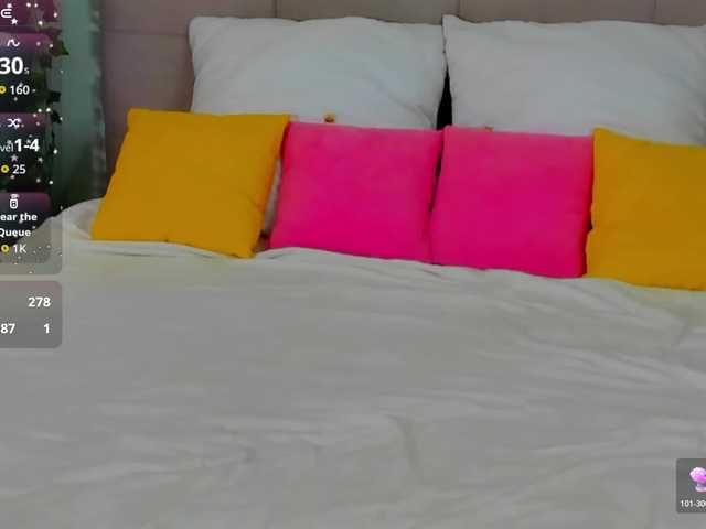 Emma-peach live cam on BongaCams