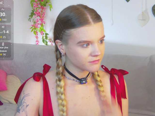 Emma-peach live cam on BongaCams