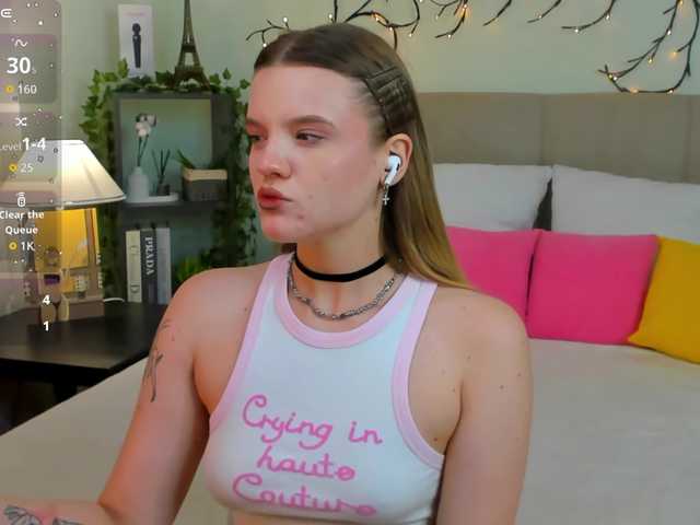Emma-peach live cam on BongaCams