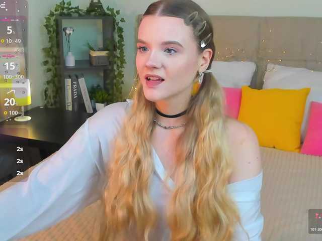 Emma-peach live cam on BongaCams