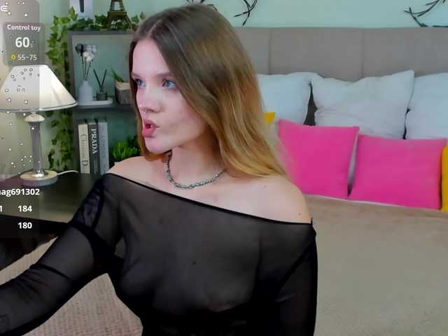 Emma-peach live webcam show