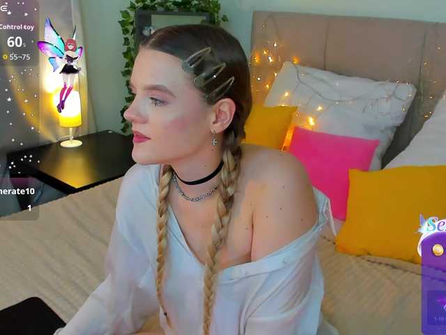 Emma-peach live cam on BongaCams