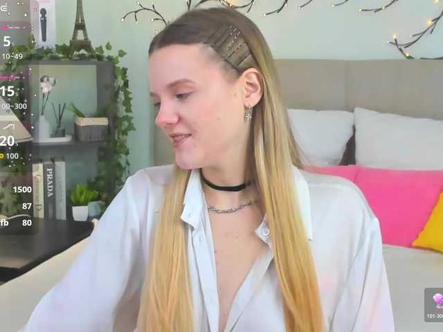 Emma-peach live cam on BongaCams