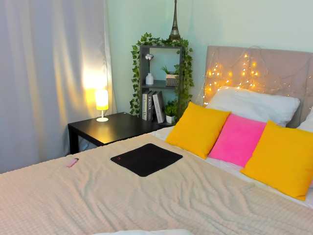 Emma-peach live cam on BongaCams