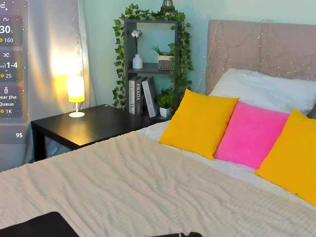 Emma-peach live cam on BongaCams