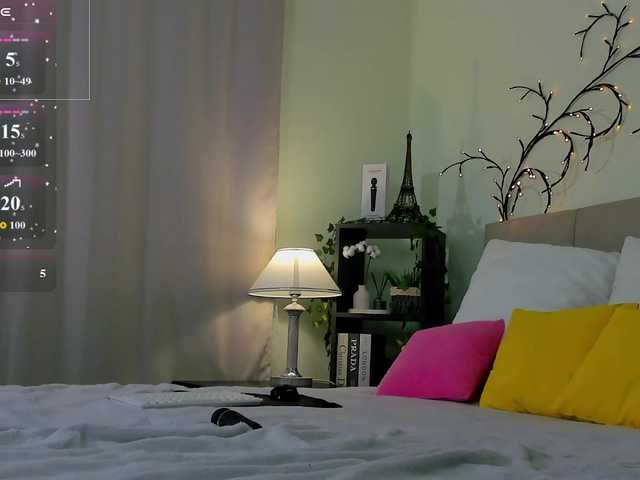 Emma-peach live cam on BongaCams