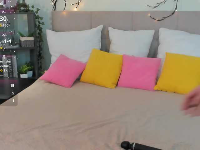 Emma-peach live cam on BongaCams