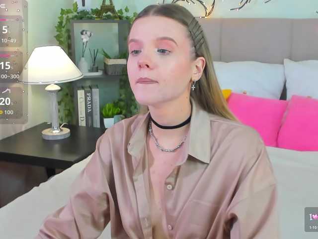 Emma-peach live cam on BongaCams