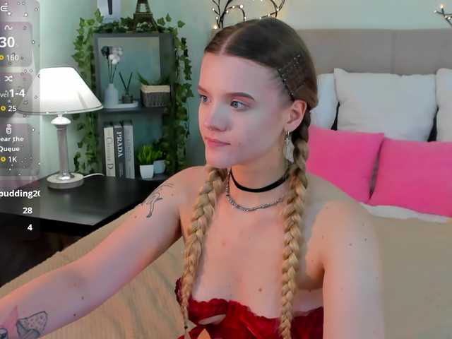 Emma-peach live webcam show