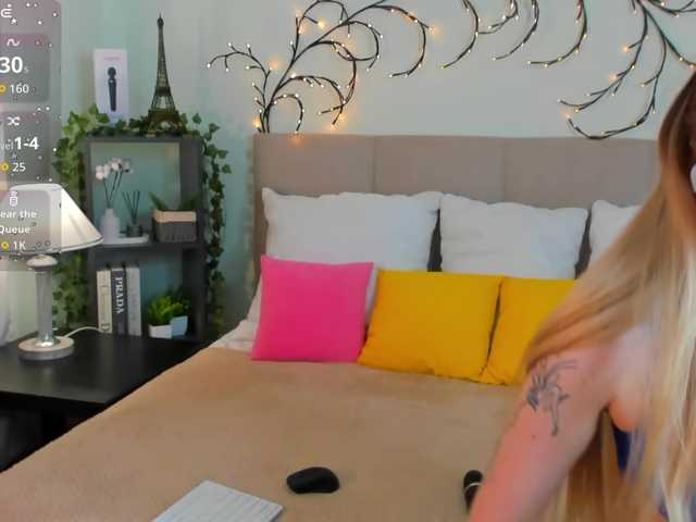 Emma-peach live cam on BongaCams