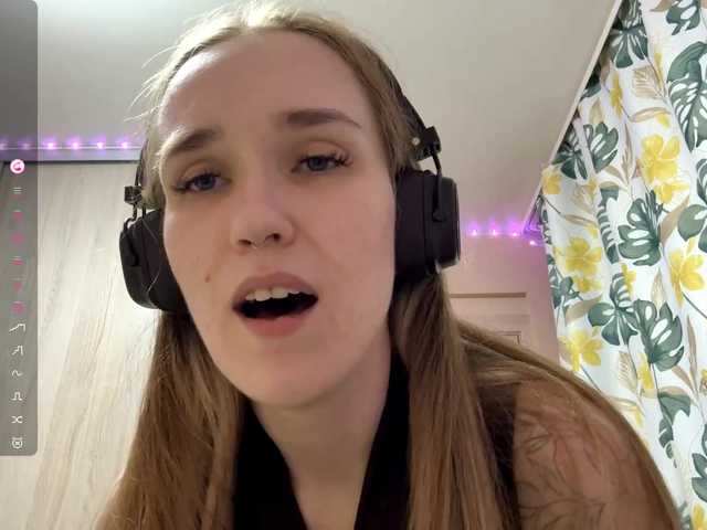 JeaneMckaskle's BongaCams show and profile