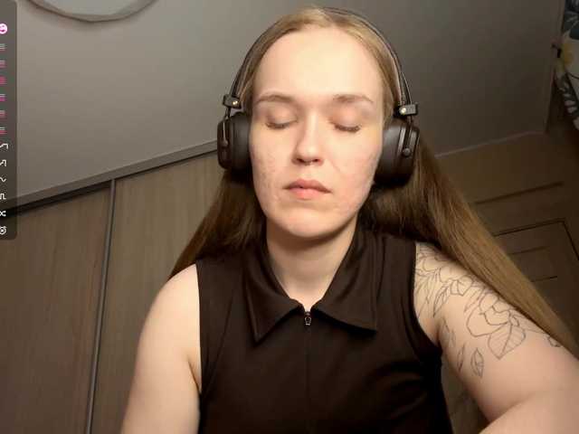 JeaneMckaskle webcam