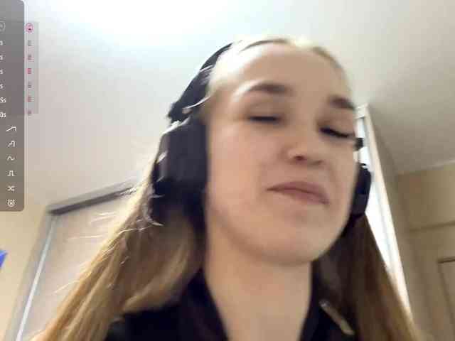 JeaneMckaskle webcam