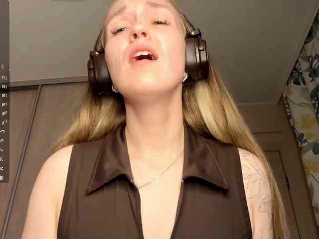 JeaneMckaskle webcam