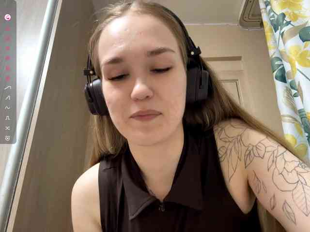 JeaneMckaskle webcam