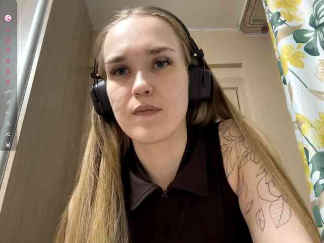 JeaneMckaskle webcam