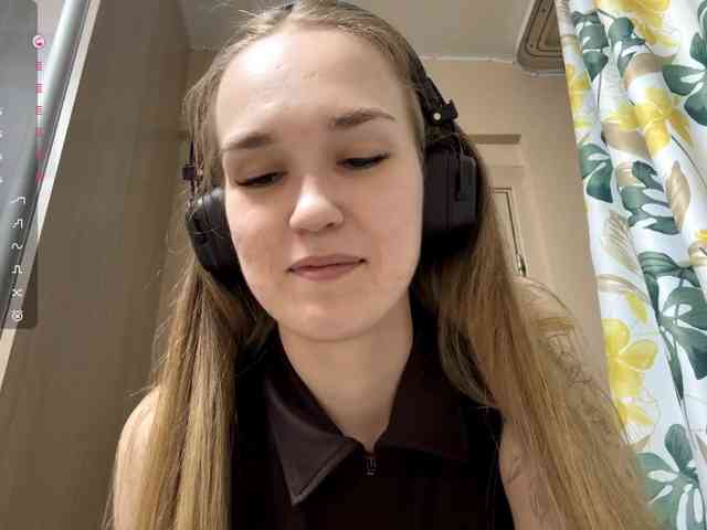 JeaneMckaskle webcam