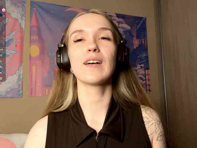 JeaneMckaskle webcam