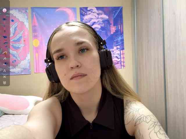 JeaneMckaskle webcam