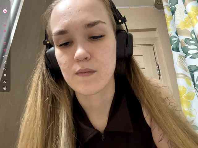 JeaneMckaskle webcam