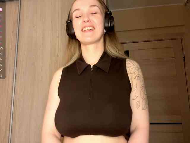 JeaneMckaskle webcam