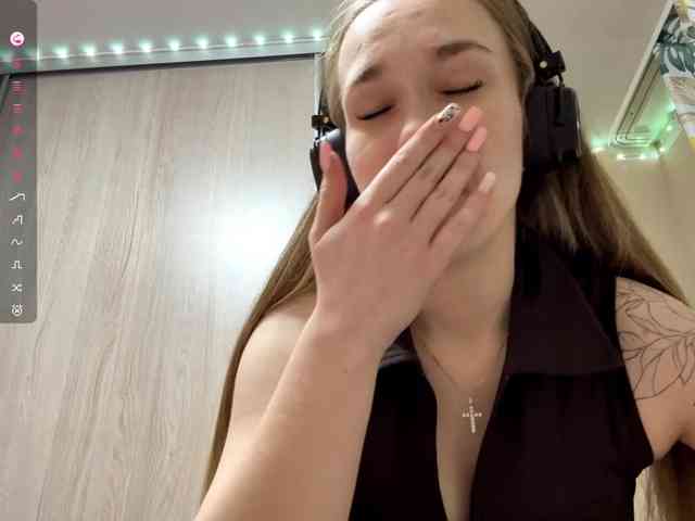 JeaneMckaskle webcam