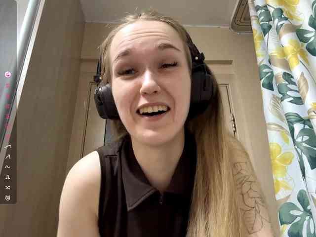 JeaneMckaskle webcam