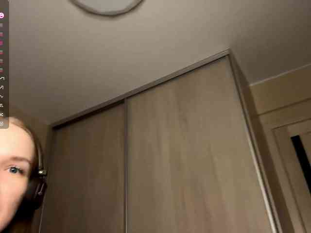 JeaneMckaskle webcam