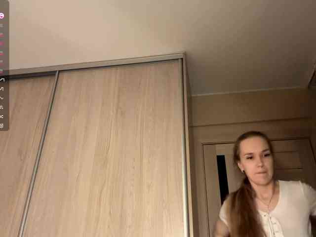 JeaneMckaskle webcam
