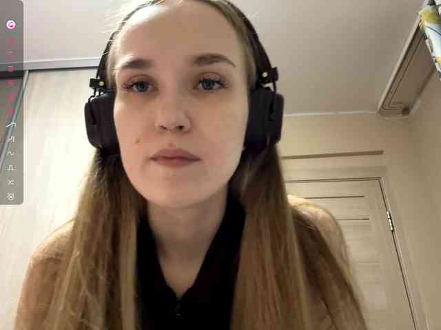 JeaneMckaskle webcam