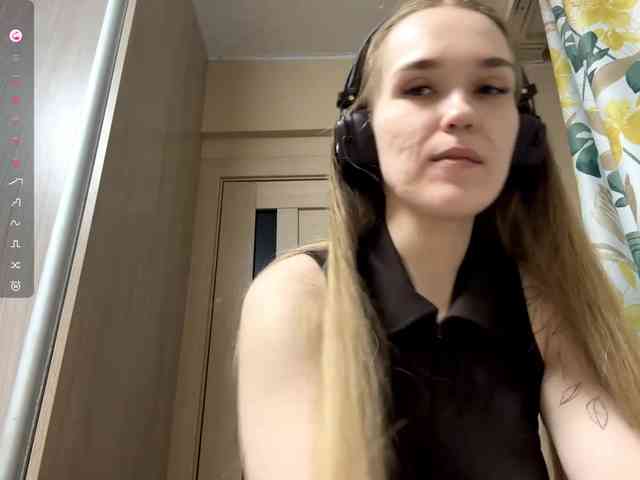 JeaneMckaskle webcam