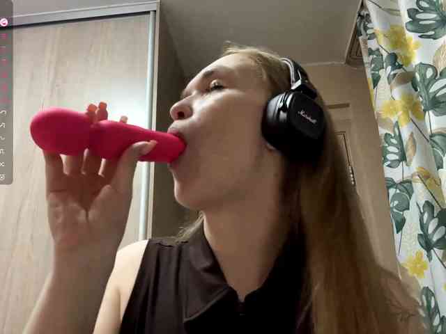 JeaneMckaskle webcam