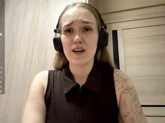 JeaneMckaskle webcam