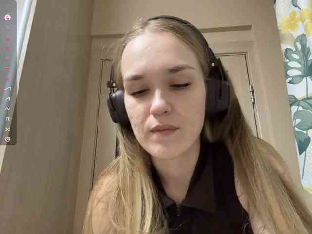 JeaneMckaskle webcam