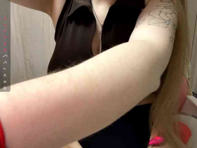 JeaneMckaskle webcam