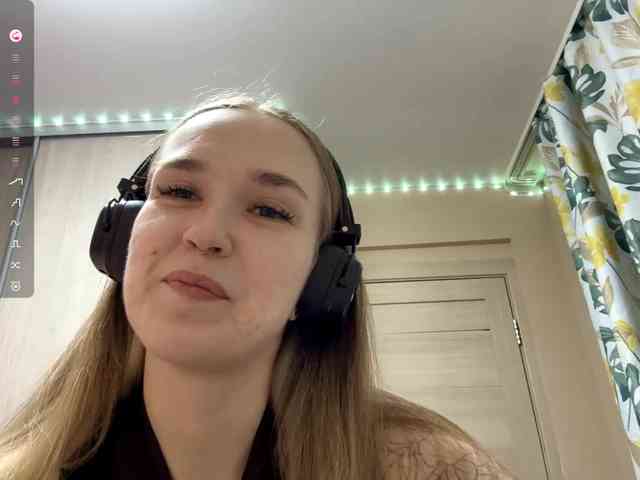 JeaneMckaskle webcam