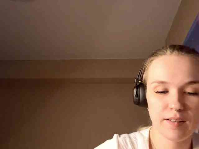 JeaneMckaskle webcam