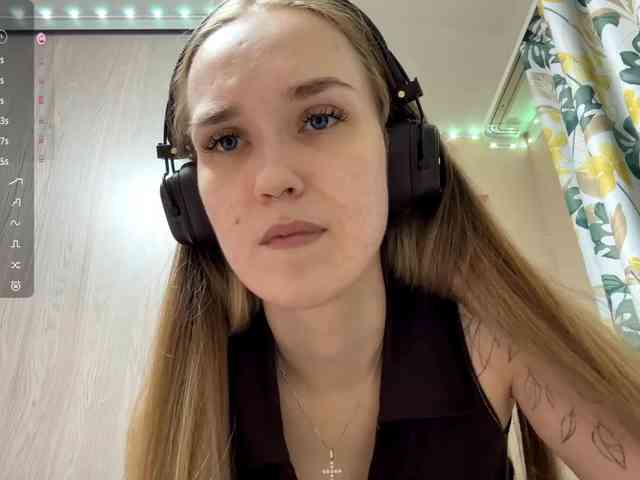 JeaneMckaskle webcam