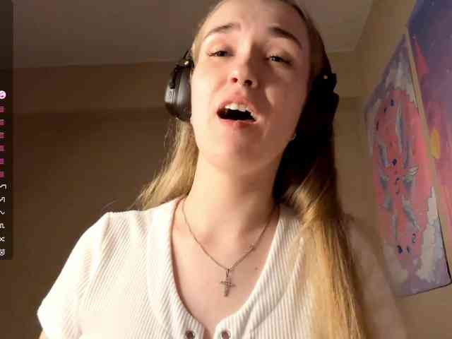 JeaneMckaskle webcam