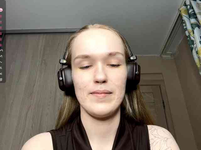 JeaneMckaskle webcam