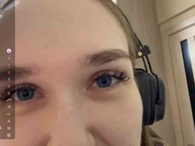 JeaneMckaskle webcam