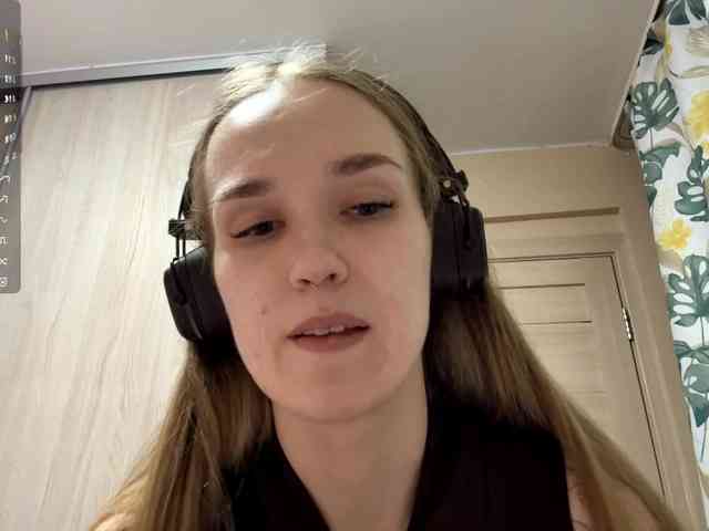 JeaneMckaskle webcam