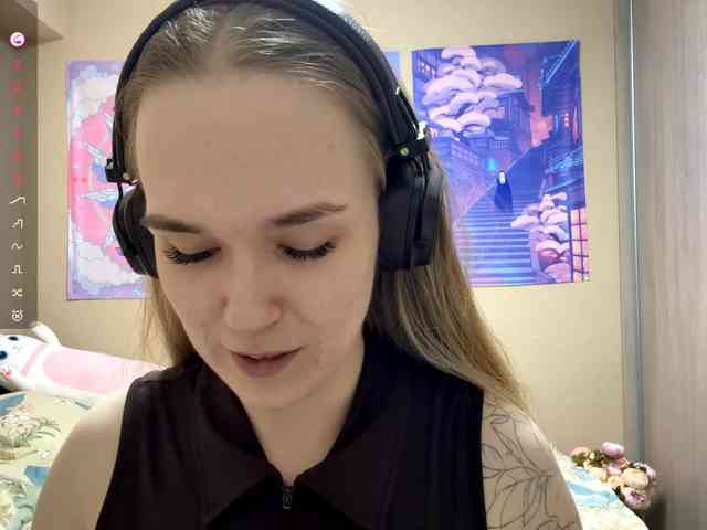 JeaneMckaskle webcam