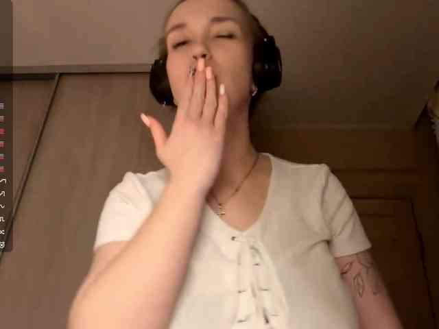 JeaneMckaskle webcam