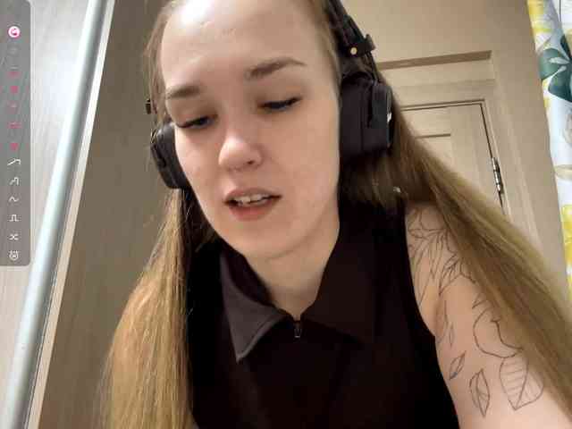 JeaneMckaskle webcam