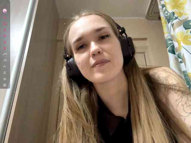 JeaneMckaskle webcam