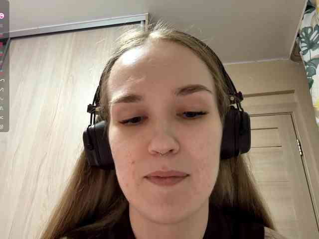 JeaneMckaskle webcam