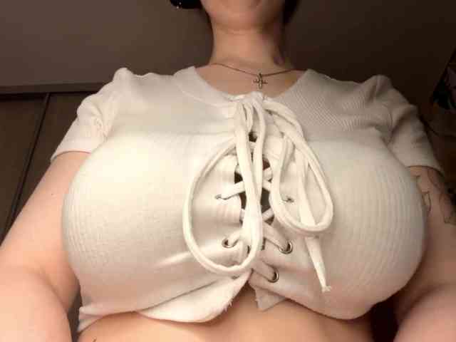 JeaneMckaskle webcam