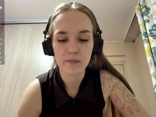 JeaneMckaskle webcam