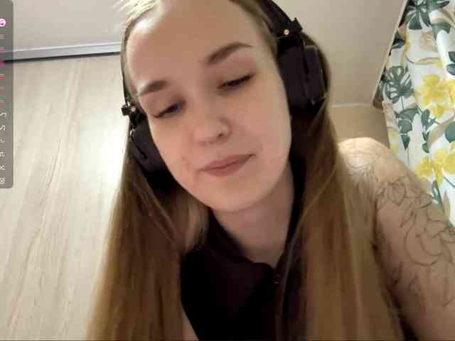 JeaneMckaskle webcam